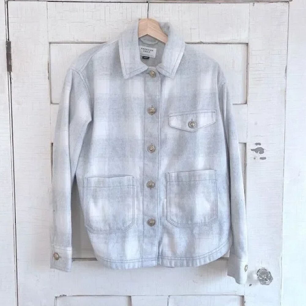 AE Soft Plaid Button Up Grey Shirt Jacket in Flannel - Picture 4 of 6